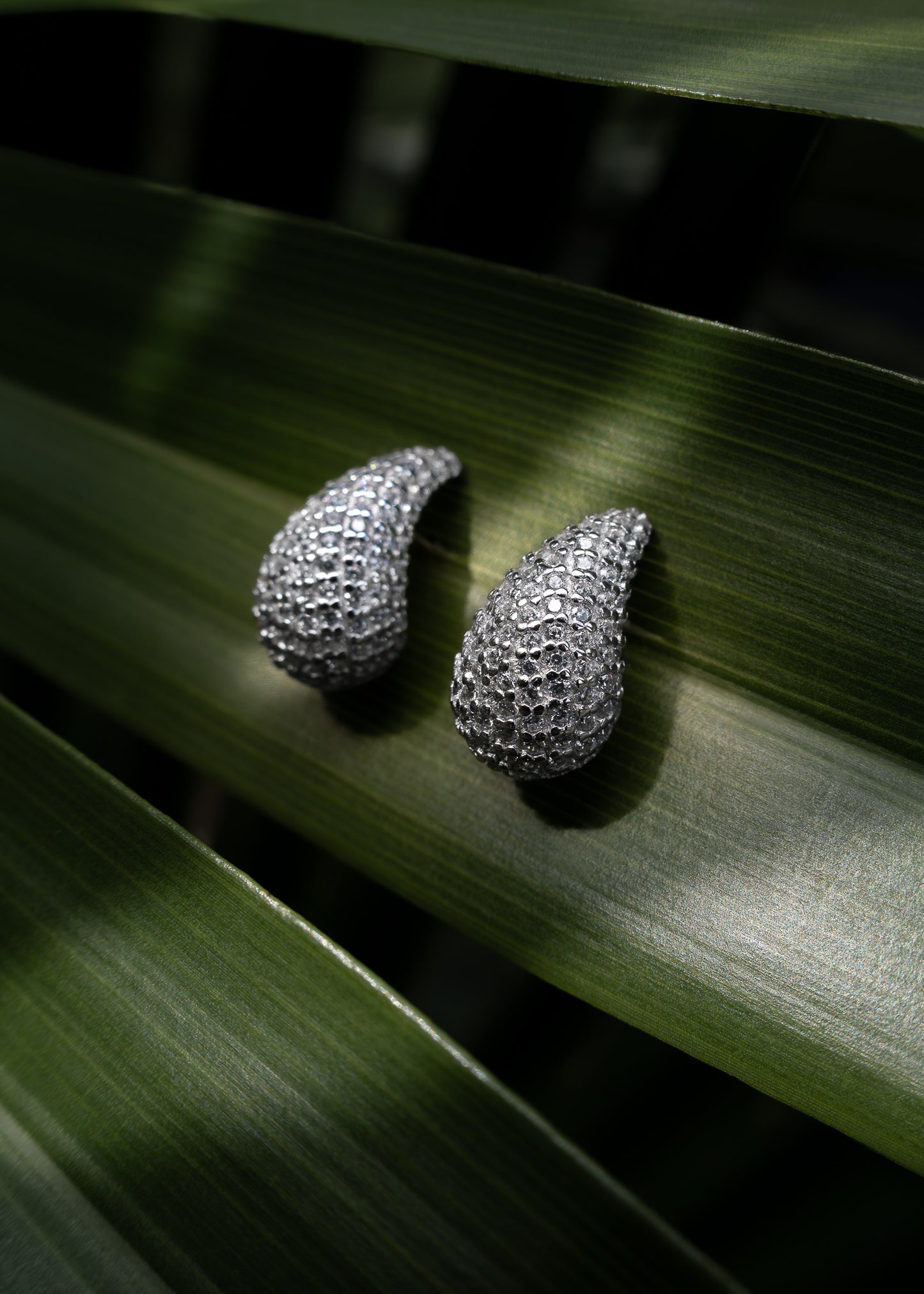 FROSTY DROPLETS - RHODIUM-PLATED