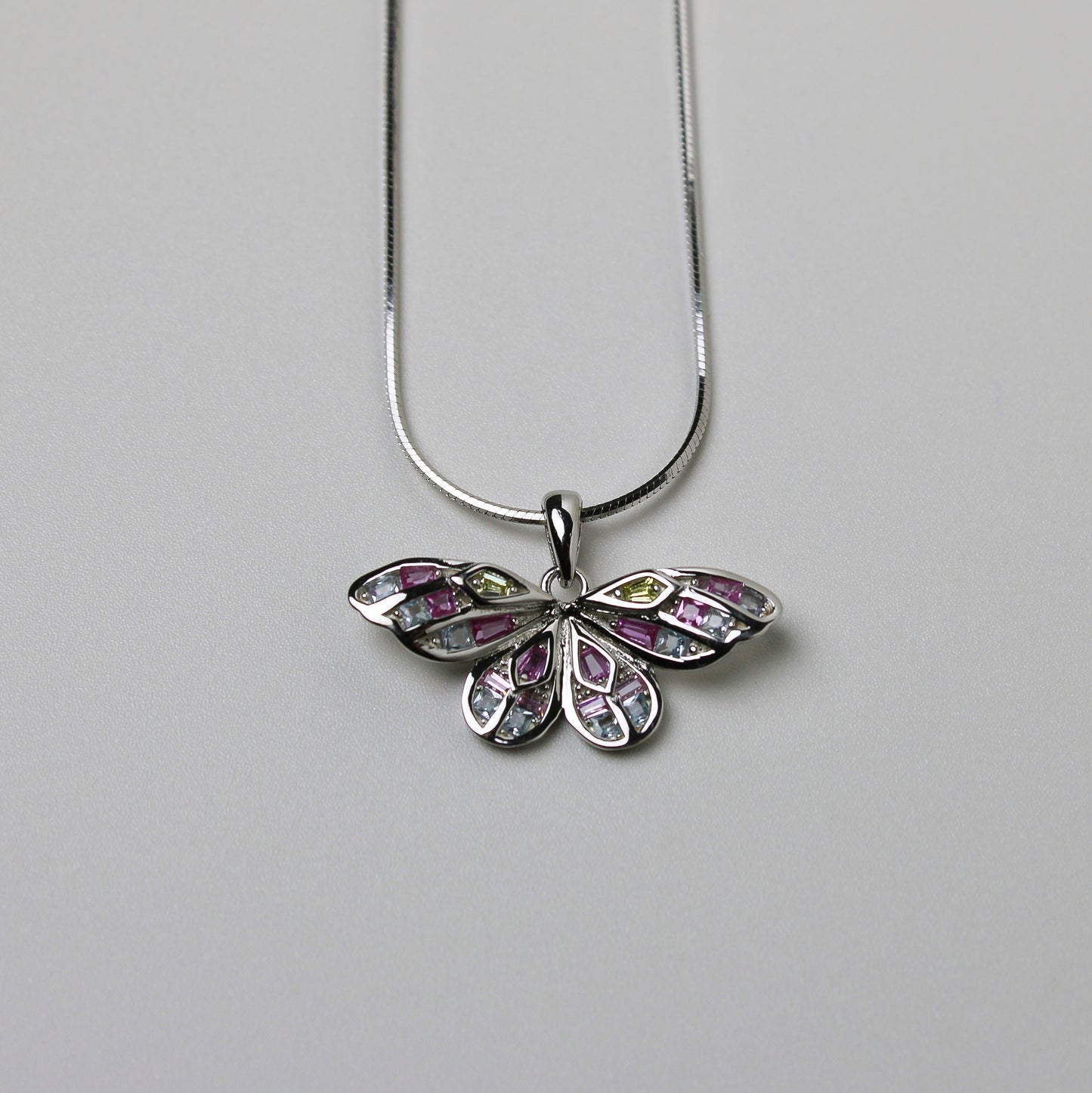 THE BUTTERFLY NECKLACE