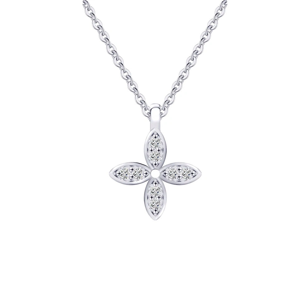 DAINTY CLOVER NECKLACE