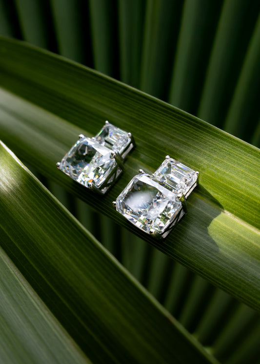 THE LINEAR STUDS